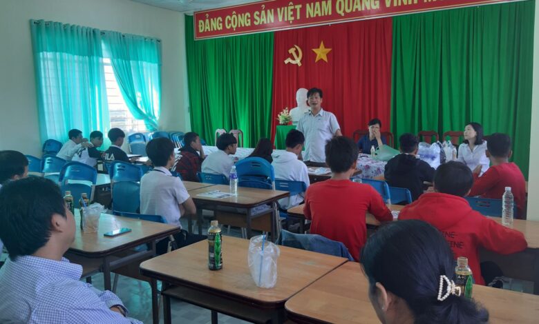 TƯ VẤN CHỌN NGHỀ Ở LỨA TUỔI TỪ 14 ĐẾN 17 TUỔI