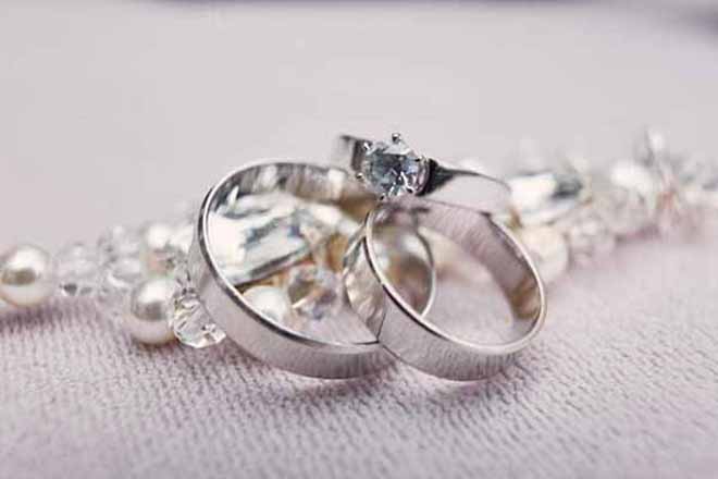 Giá Bạch kim bao nhiêu tiền 1 Chỉ cập nhật ngày hôm nay?