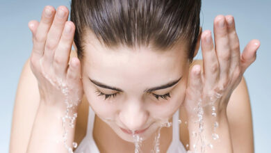 Cách chăm sóc da mặt tại nhà và những thói quen tốt cho làn da
