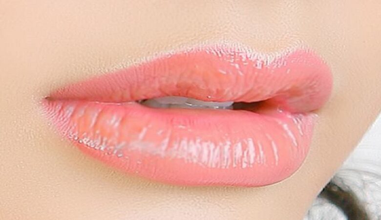 TOP 6 cách làm mờ vết xăm môi tại nhà tự nhiên đơn giản