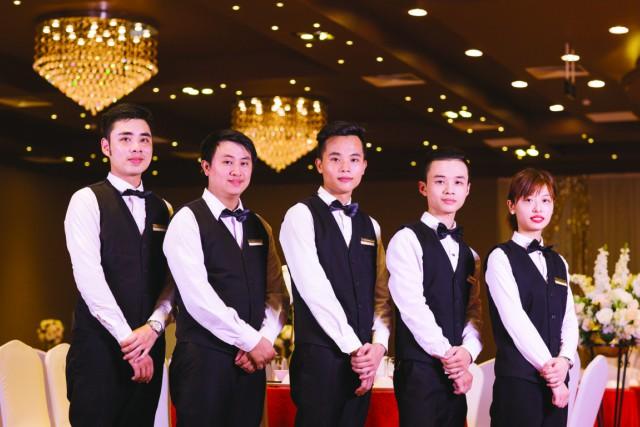 Casual Là Gì? Công Việc Của Nhân Viên Casual Trong NHKS