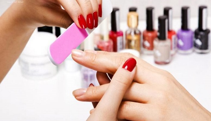 Giải thắc mắc về giá khóa học Nail tại Trường Trung Cấp Việt Hàn (VKI)