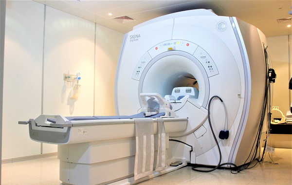 Chụp cộng hưởng từ (MRI): Tìm hiểu về ưu nhược điểm và lưu ý khi cần chụp