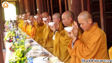 Những điều cần biết về cúng dường trong đạo Phật