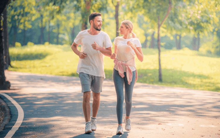 Đi bộ 30 phút giảm bao nhiêu calo? Tác dụng của đi bộ là gì?