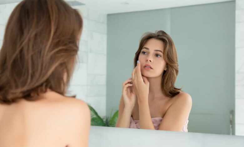 Emulsion là gì? Cách sử dụng Emulsion trong quy trình skincare sáng