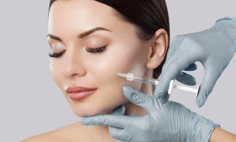 Filler là gì? Có nên làm đẹp bằng cách tiêm filler không? | Medlatec