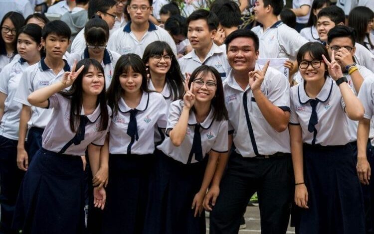 Nên kinh doanh gì cho học sinh cấp 2 thu về lời khủng? - VinShop