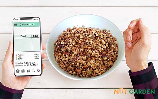 100g granola bao nhiêu calo?
