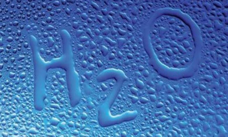 H2O là gì? Tính chất vật lí và tính chất hóa học của H2O