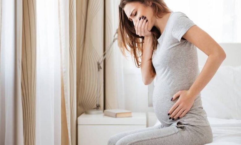 Hậu sản là gì mà trở thành nỗi ám ảnh của các bà mẹ sau sinh?