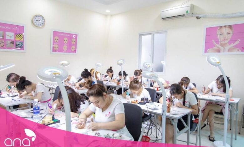 Top 15+ địa chỉ học phun xăm uy tín, chất lượng tại TP.HCM