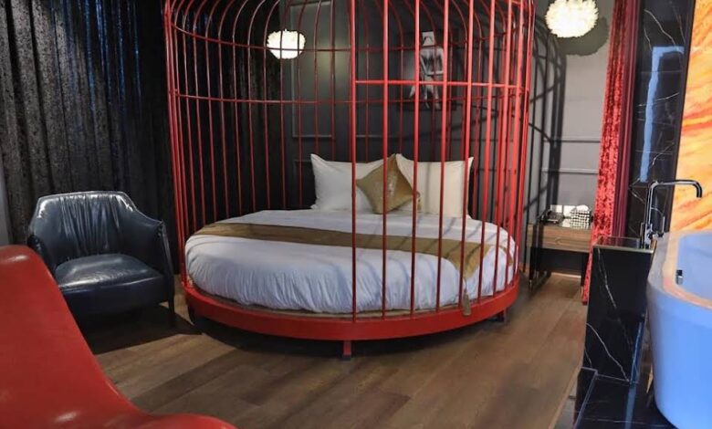 Khách Sạn Tình Yêu Hà Nội
