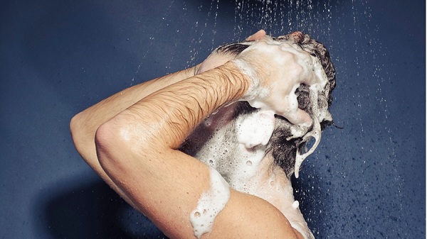 8 cách đơn giản để điều trị tóc khô xơ ở nam giới - - Da Liễu Maia