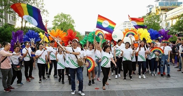 LGBT là gì? Sự kỳ thị đối với cộng đồng LGBT - YouMed