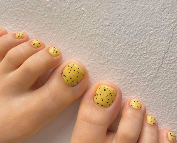 39+ mẫu nail chân Tết đẹp 2023 cho các nàng - THCS Võ Thị Sáu