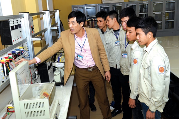 Tìm hiểu về các nghề kỹ thuật và những điều cần biết