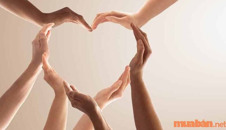 Nhân đạo Là Gì? Ý Nghĩa Của Giá Trị Nhân đạo Trong Cuộc Sống