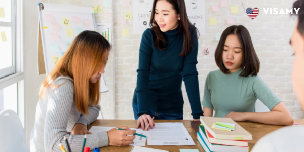 OPT Là Gì? STEM OPT Là Gì? Cơ Hội Hấp Dẫn Để Du Học Sinh Ở