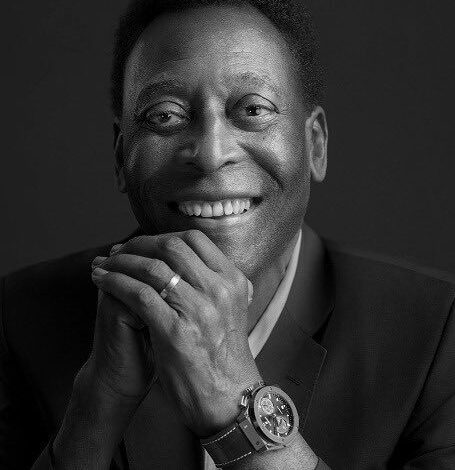 Huyền thoại bóng đá Brazil Pelé qua đời ở tuổi 82