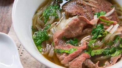Phở bò bao nhiêu calo? Ăn phở có bị béo không? - Seoul Spa