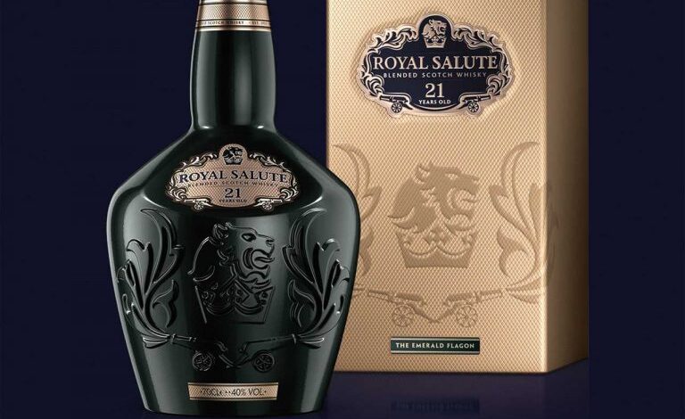 Rượu Royal Salute 21 Emerald Flagon