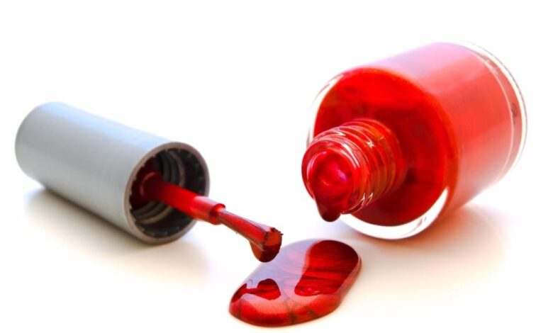 Bật mí 3 cách làm loãng sơn móng tay bị đặc cực hay - Trang Beauty