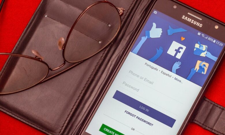 Story nghĩa là gì? Dịch nghĩa story sang tiếng Việt trên Facebook