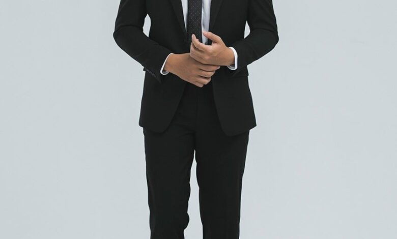 Suit là gì? Các loại Suit & Cách phối đồ với bộ Suit - BILUXURY