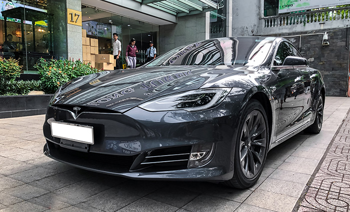 Giá xe Tesla Mới Nhất Tại Việt Nam & Khuyến Mãi - HeyOto