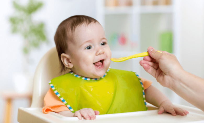 Bé 7 tháng nặng bao nhiêu kg? Thế nào là thừa thiếu chuẩn?