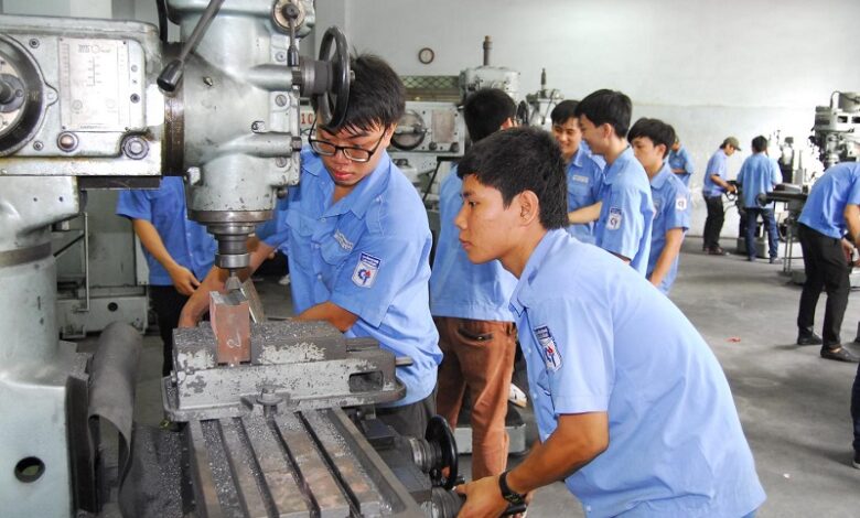Học trung cấp là gì? Tốt nghiệp trung cấp gọi là gì?