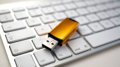 USB là thiết bị gì? Cấu tại và chức năng chính của USB là gì?