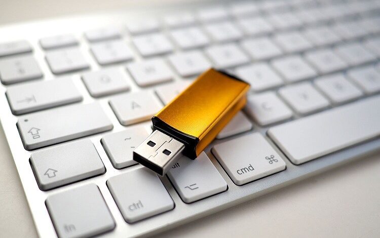 USB là thiết bị gì? Cấu tại và chức năng chính của USB là gì?