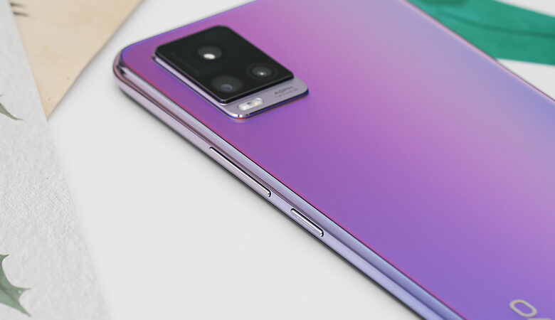 Cấu hình điện thoại Vivo V20, giá bao nhiêu? Có nên mua hay